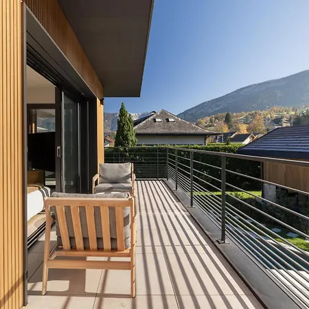 La 227 - Annecy